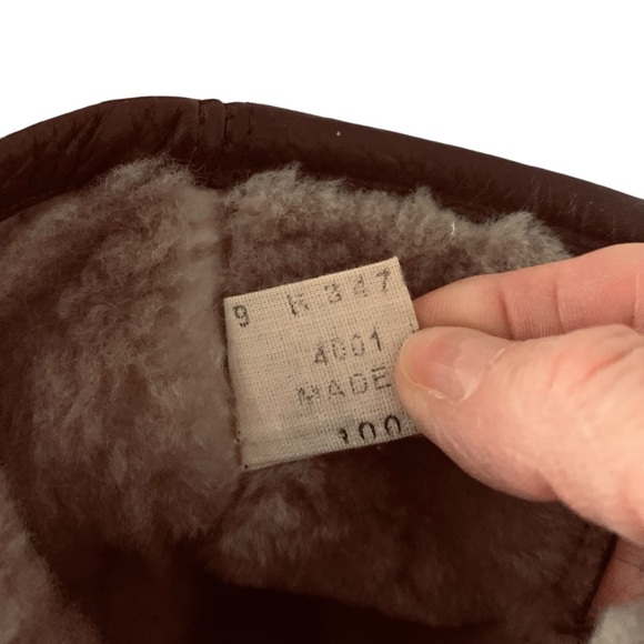 Frye Leather Bootie. Sherpa lined. Great condition. - Picture 4 of 4